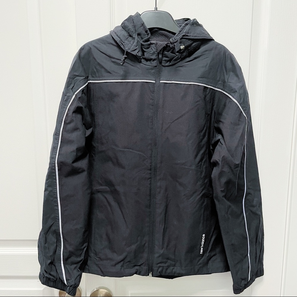 NEW BALANCE Black Windbreaker